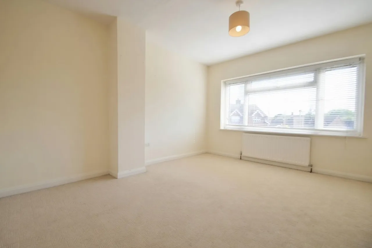 Spring Rise, Egham, photo 6