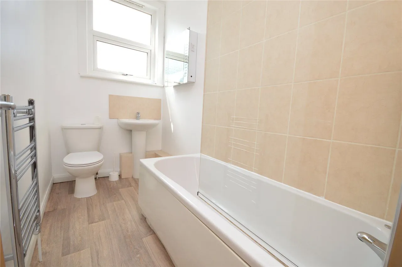 Woodhouse Hill Road, Leeds, LS10, photo 7