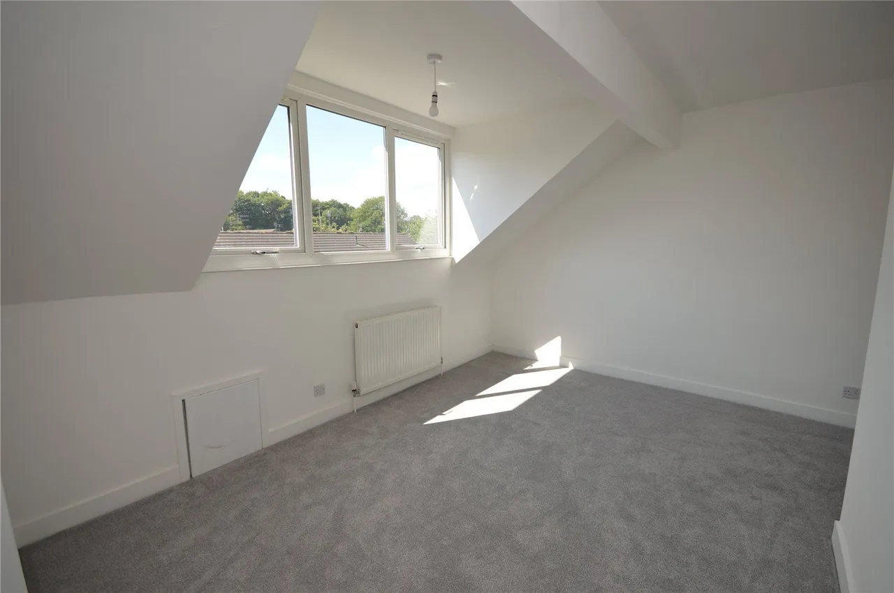 Woodhouse Hill Road, Leeds, LS10, photo 8