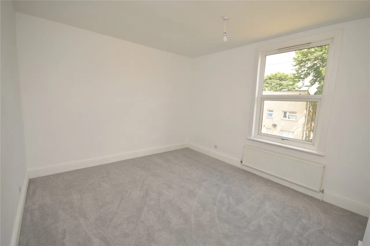 Woodhouse Hill Road, Leeds, LS10, photo 6