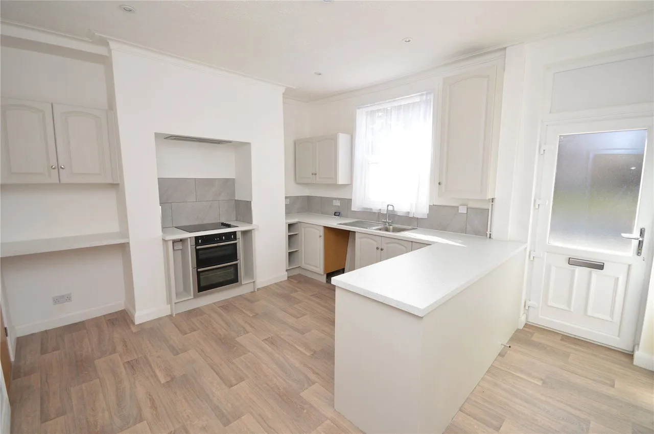 Woodhouse Hill Road, Leeds, LS10, photo 4