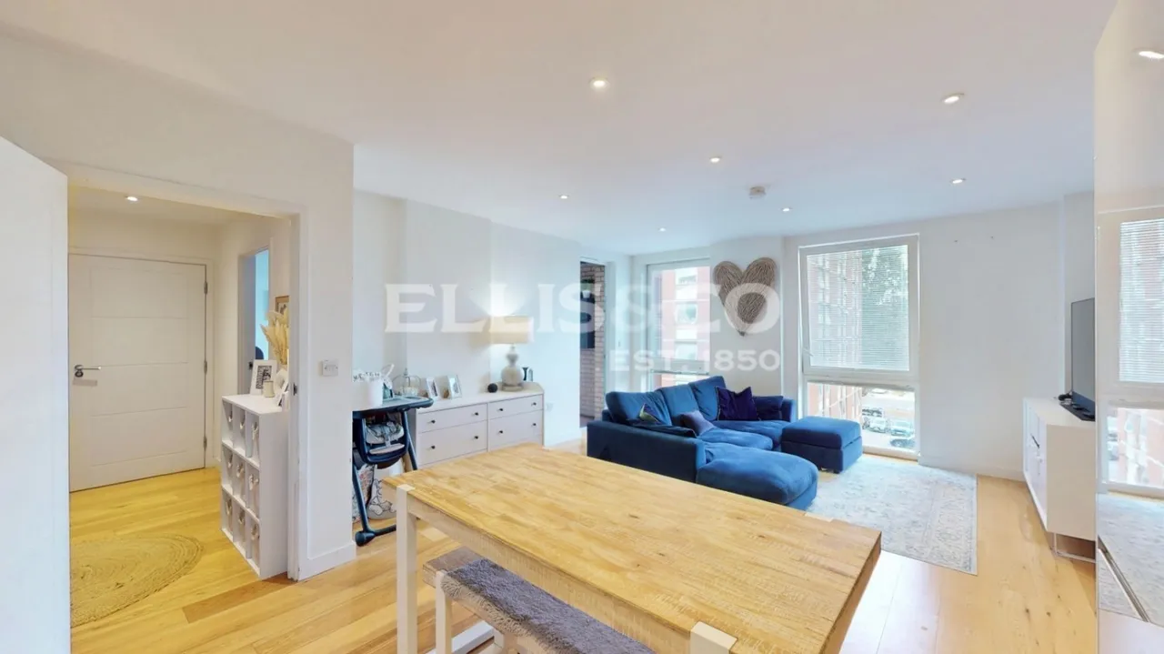 Addington Close, Southall, UB2, photo 5