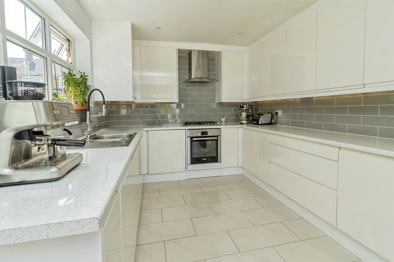 St. Christophers Close, Dunstable, LU5, photo 6