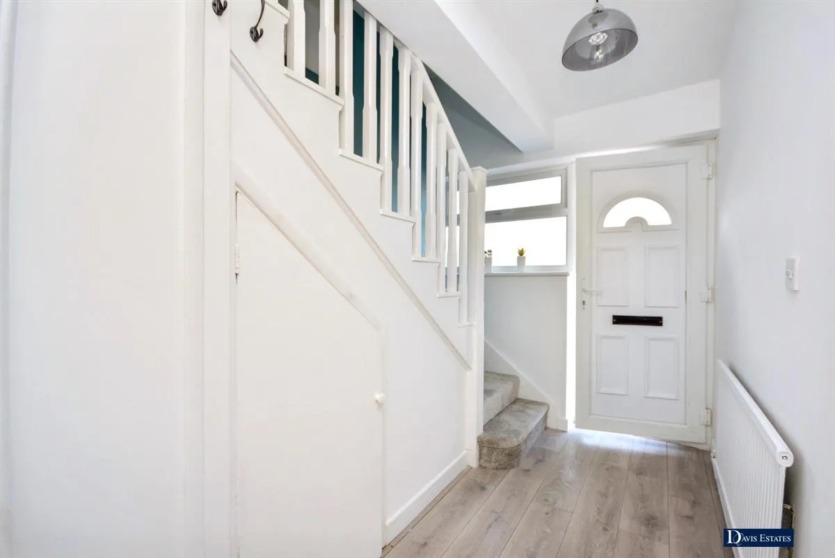Avon Road, Cranham, Upminster, RM14, photo 5