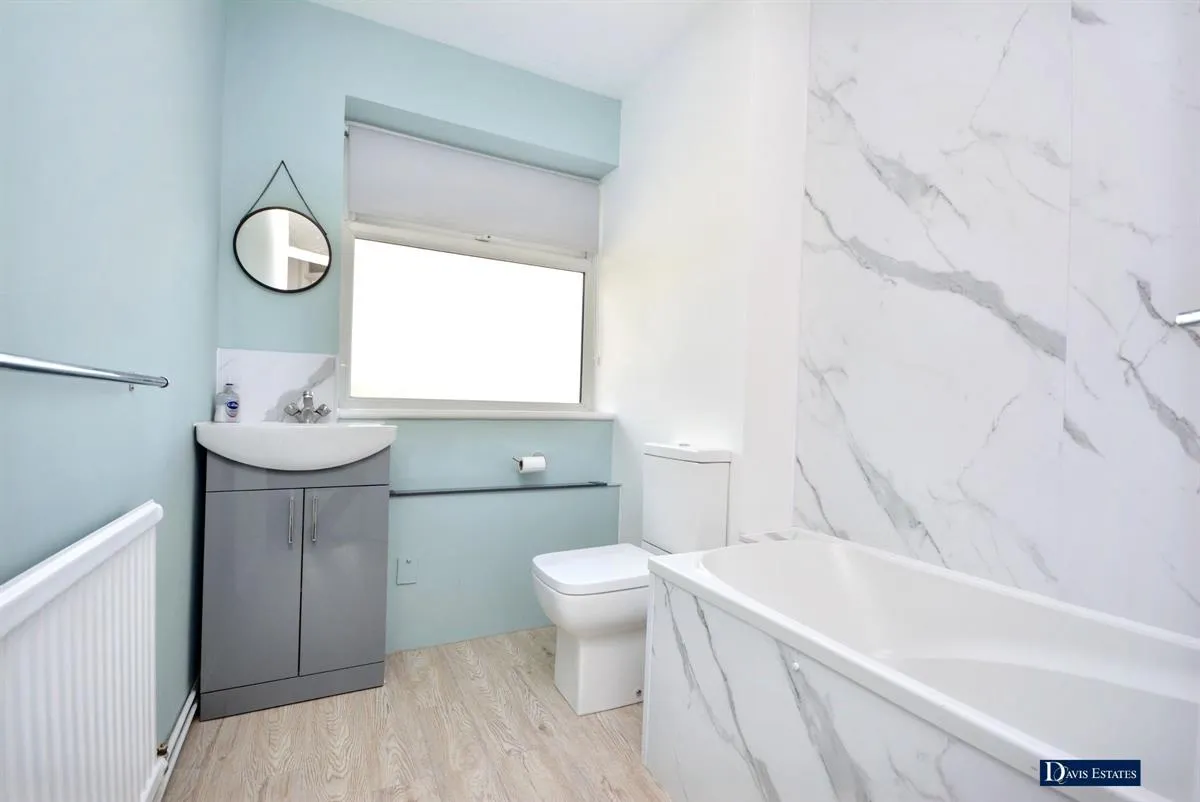 Avon Road, Cranham, Upminster, RM14, photo 9