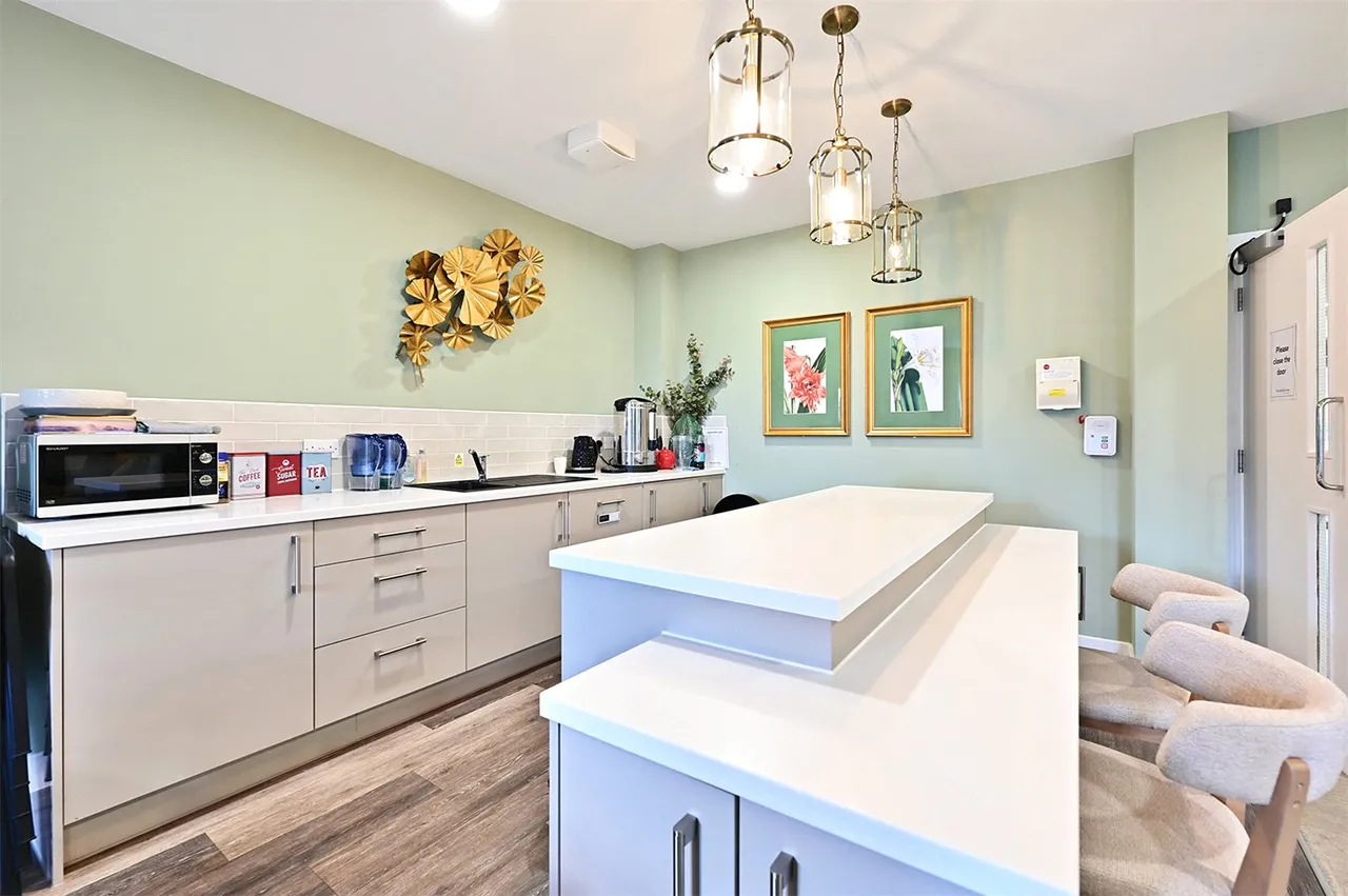 Station Road, Hook, Hampshire, RG27 9GU, photo 13