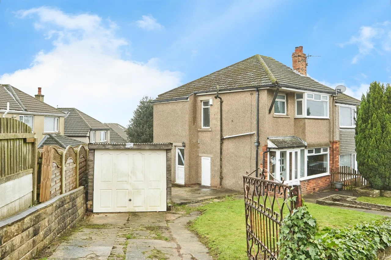 3 bed house for sale — Westlands Drive, Allerton, BRADFORD
