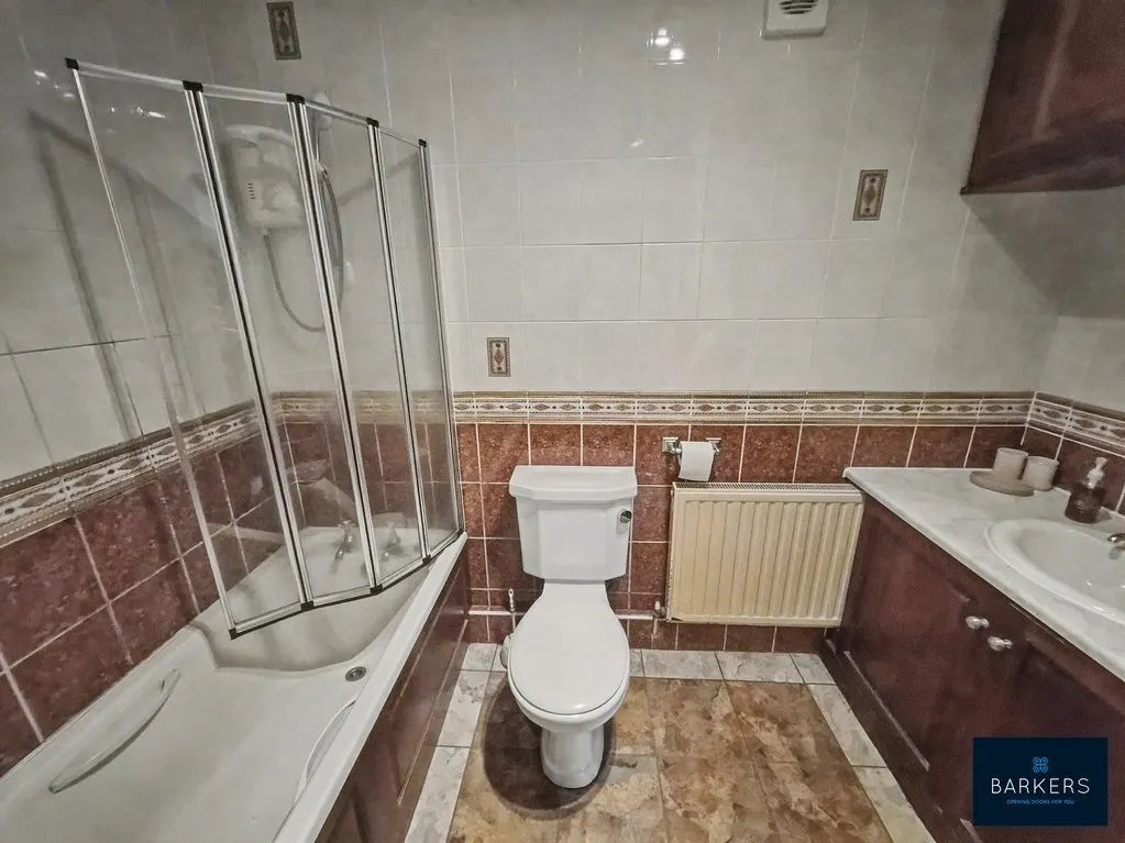 Moorside Road, Drighlington BD11 1EP, photo 8