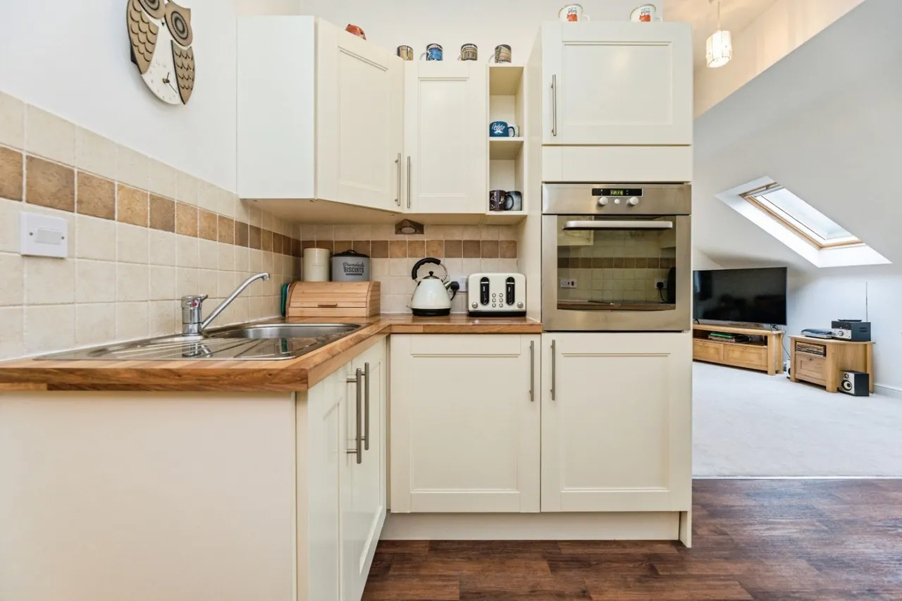 Mortomley Lane, High Green, S35, photo 9