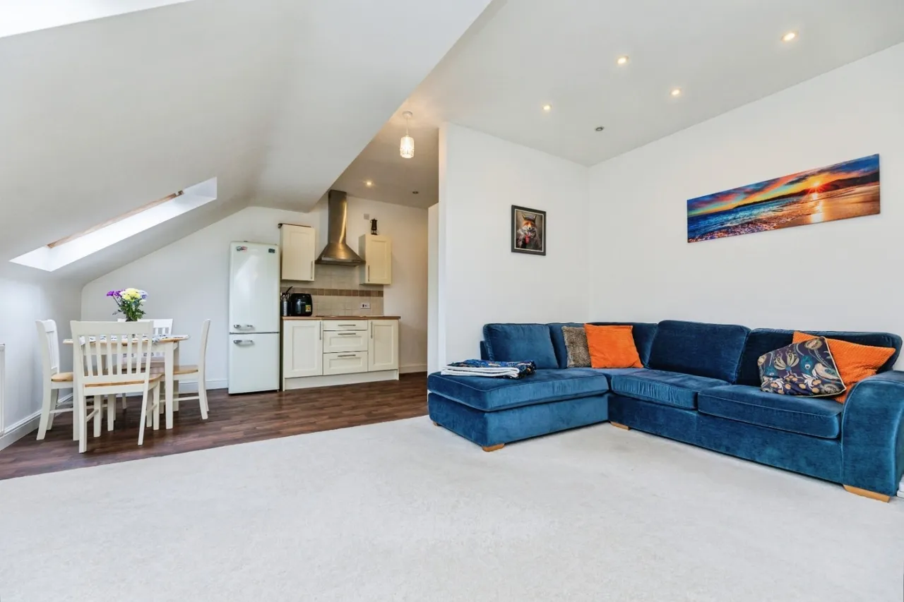 Mortomley Lane, High Green, S35, photo 3