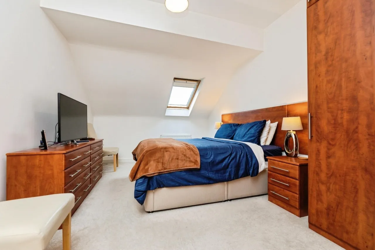 Mortomley Lane, High Green, S35, photo 13
