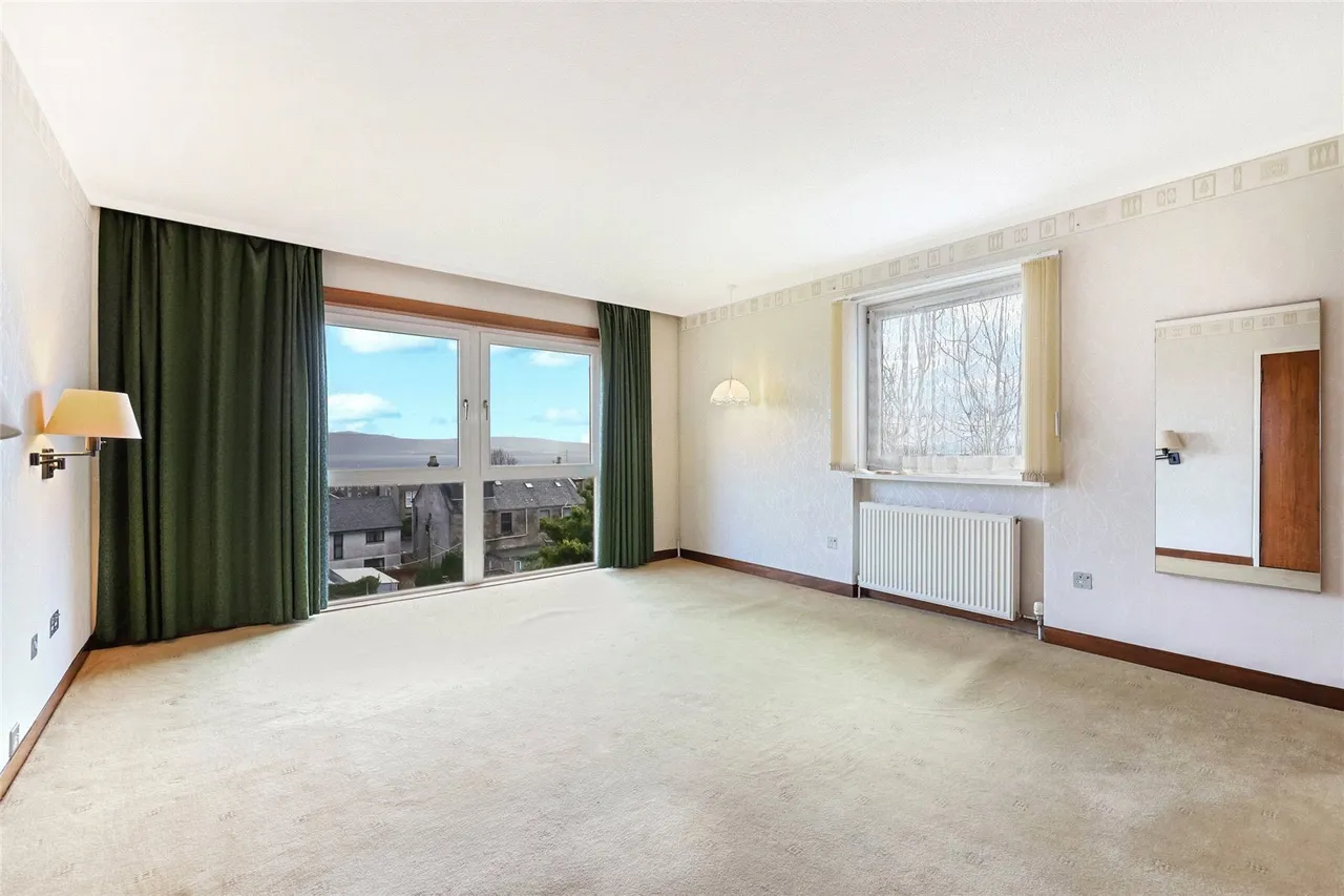 Newton Street, Greenock, Inverclyde, PA16, photo 9
