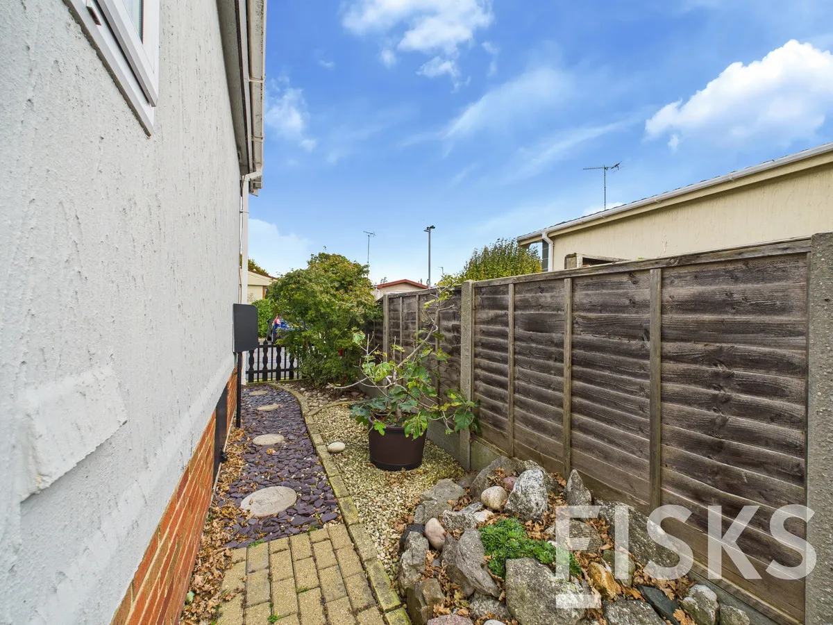 Kingsleigh Park Homes, Benfleet, SS7, photo 17