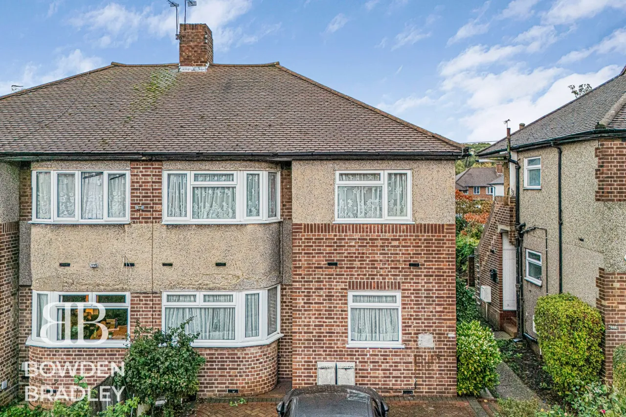 Fullwell Avenue, Clayhall, IG5, photo 24