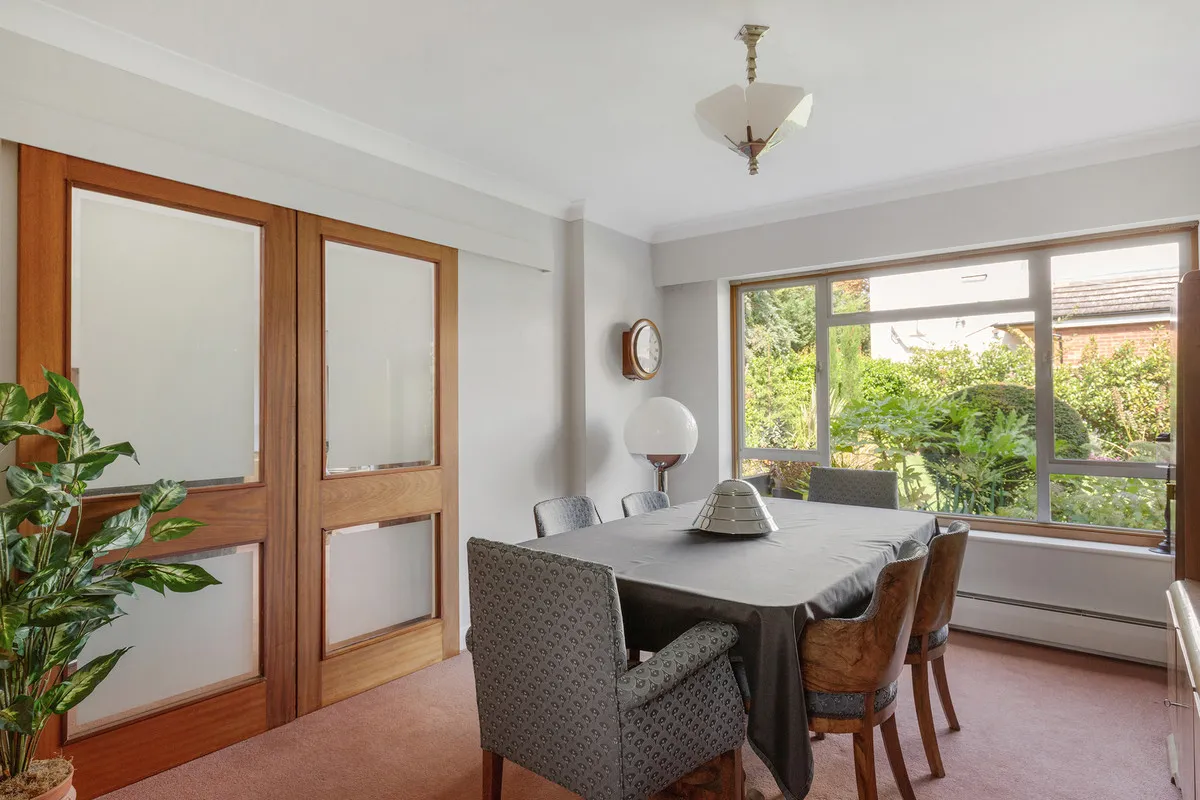Broomfield, Sunbury-On-Thames, TW16, photo 8