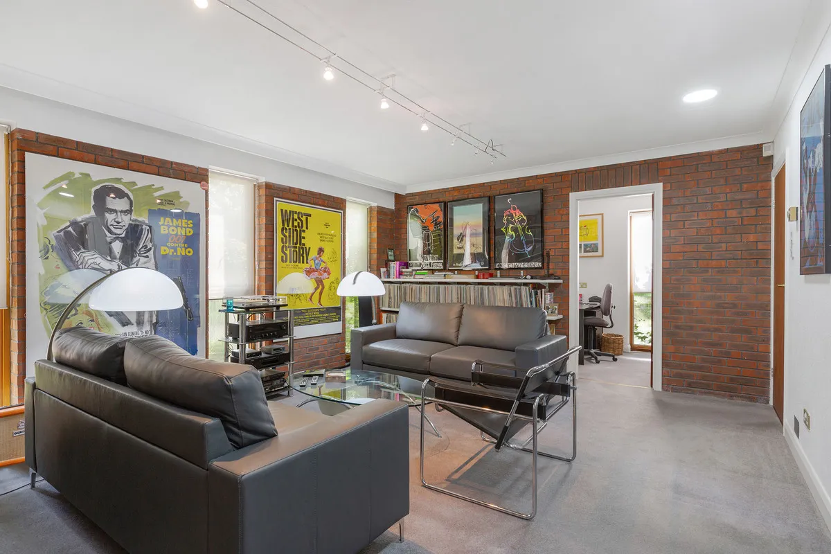 Broomfield, Sunbury-On-Thames, TW16, photo 10