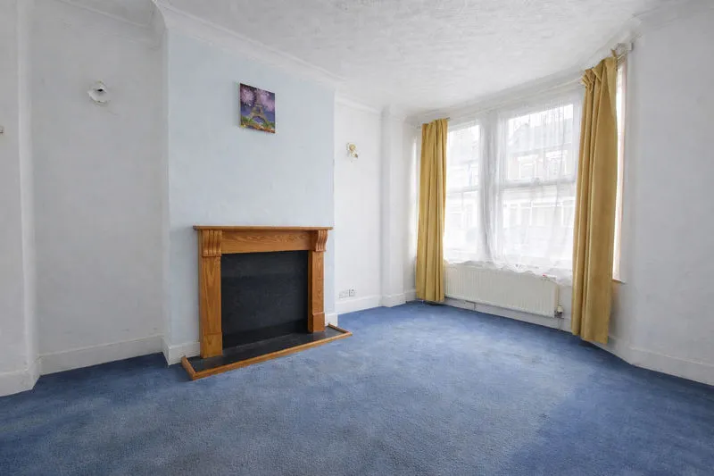Seymour Avenue, London N17 9EB, photo 2