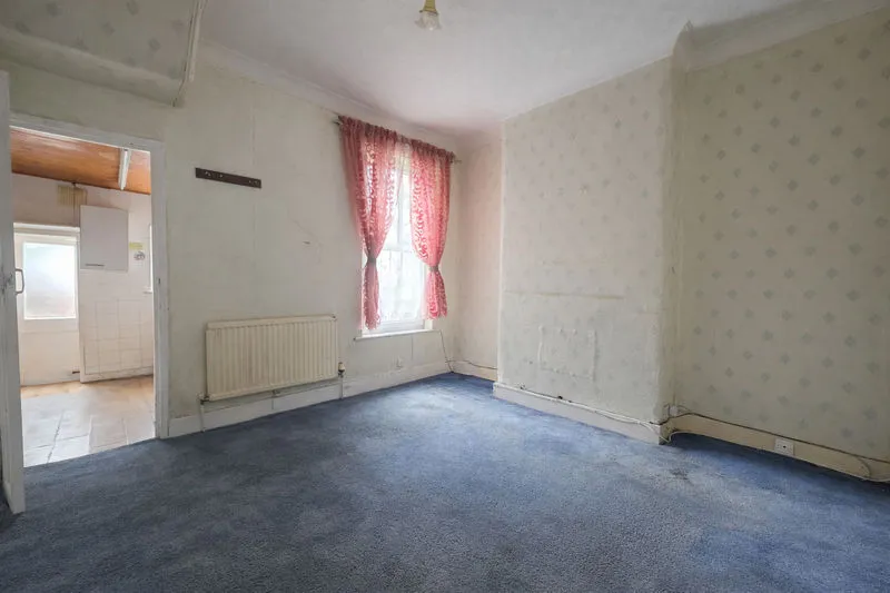 Seymour Avenue, London N17 9EB, photo 3