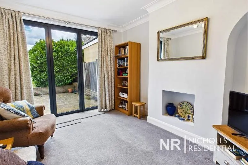 Bolton Road, Chessington, KT9, photo 5