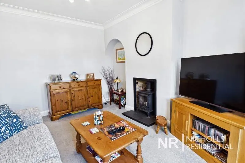 Bolton Road, Chessington, KT9, photo 4