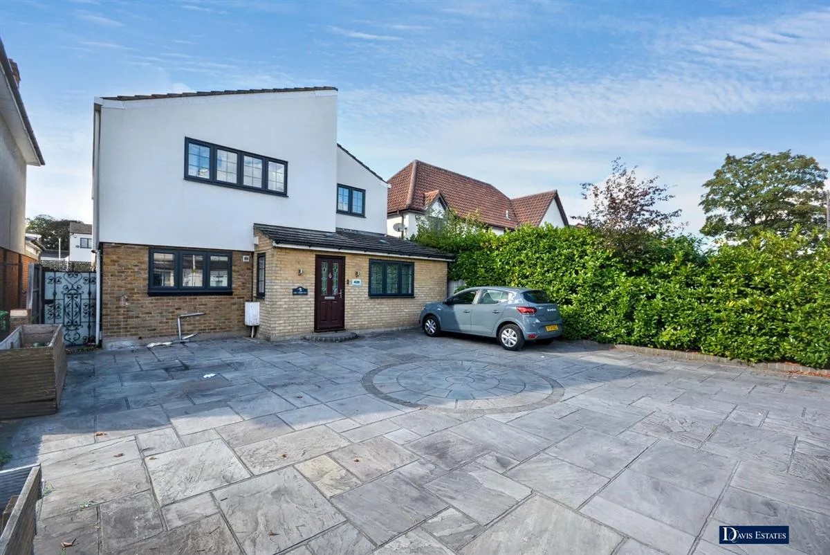 5 bed house for sale, Brentwood Road, Gidea Park, RM2