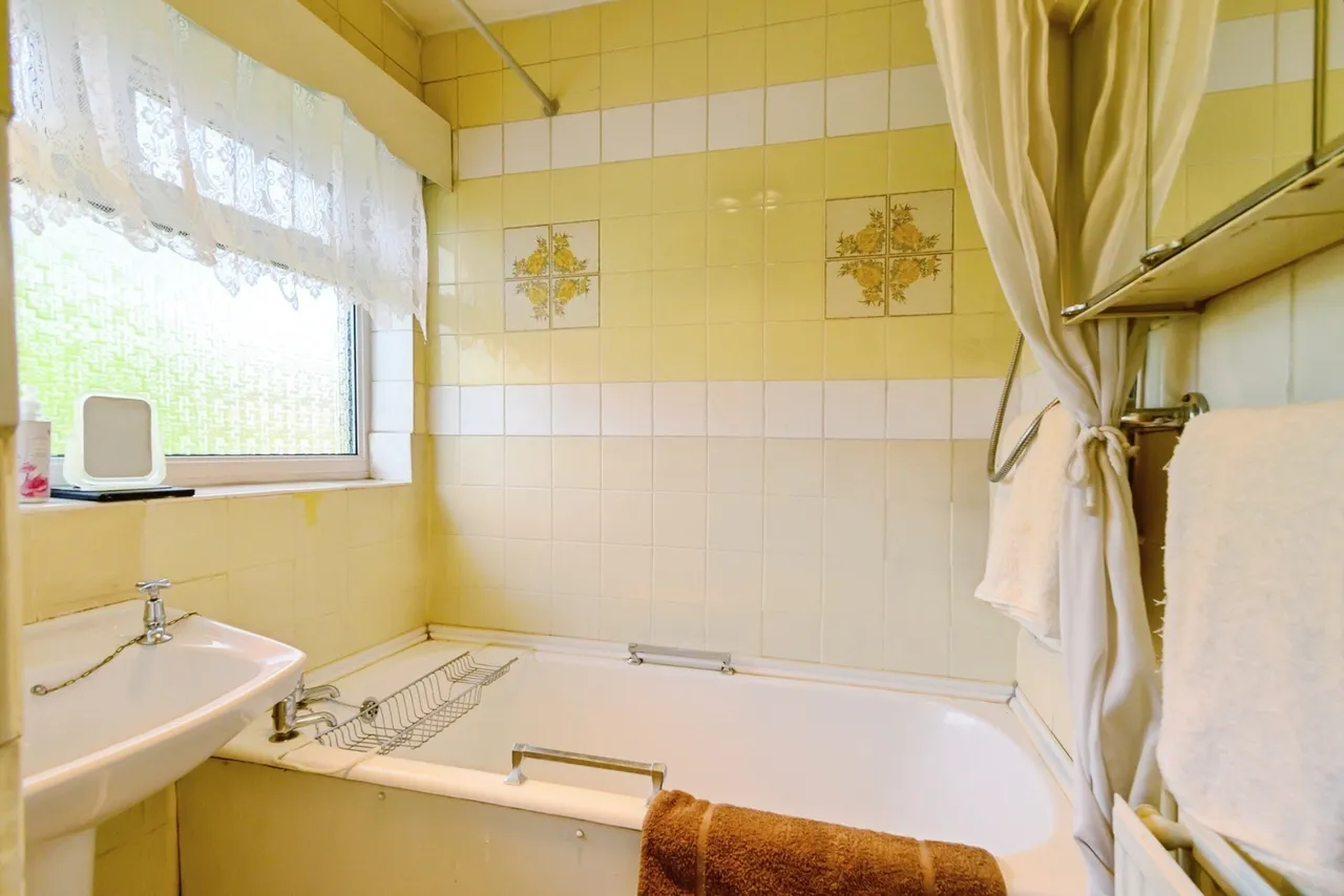 Upland Drive, Little Hulton, Manchester, Greater Manchester, M38, photo 15