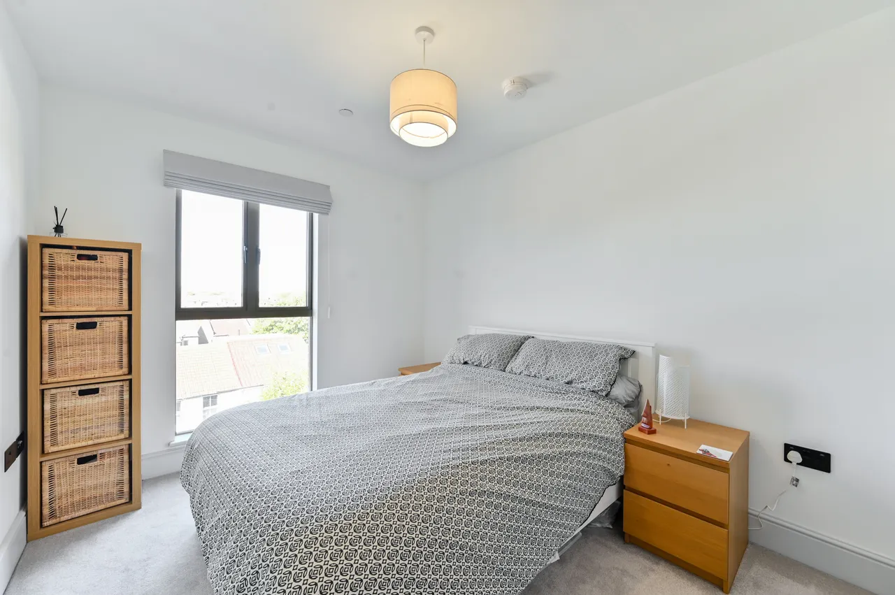 Colliers Wood, SW19, photo 5