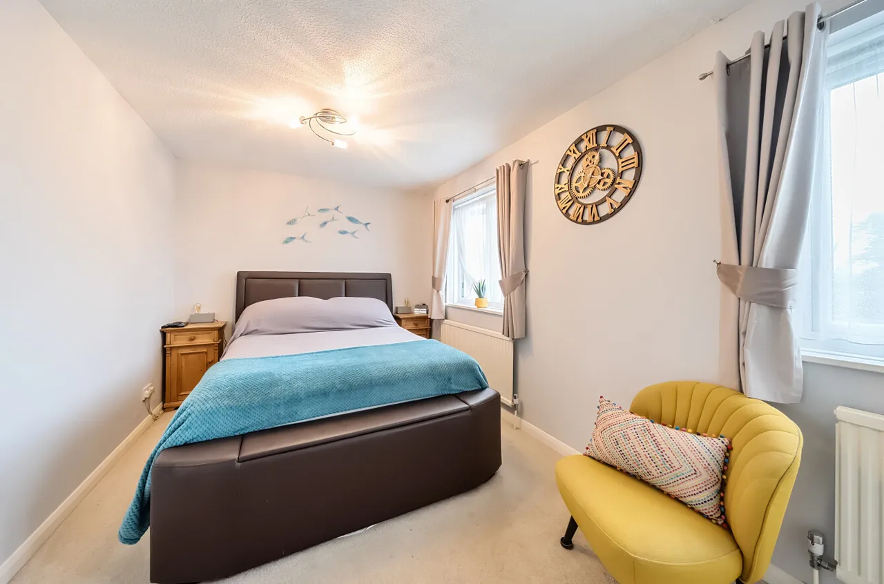 Bailes Lane, Normandy, Surrey, GU3 2AX, photo 18