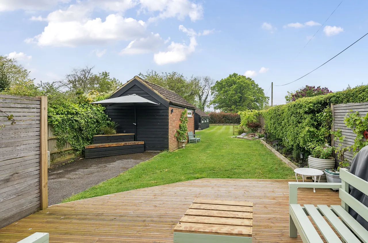 Bailes Lane, Normandy, Surrey, GU3 2AX, photo 25