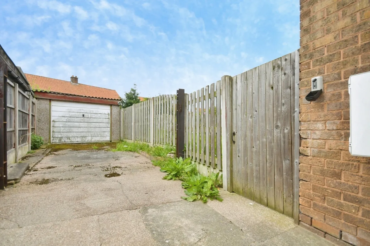 Shakespeare Drive, Dinnington, Sheffield, South Yorkshire, S25, photo 15