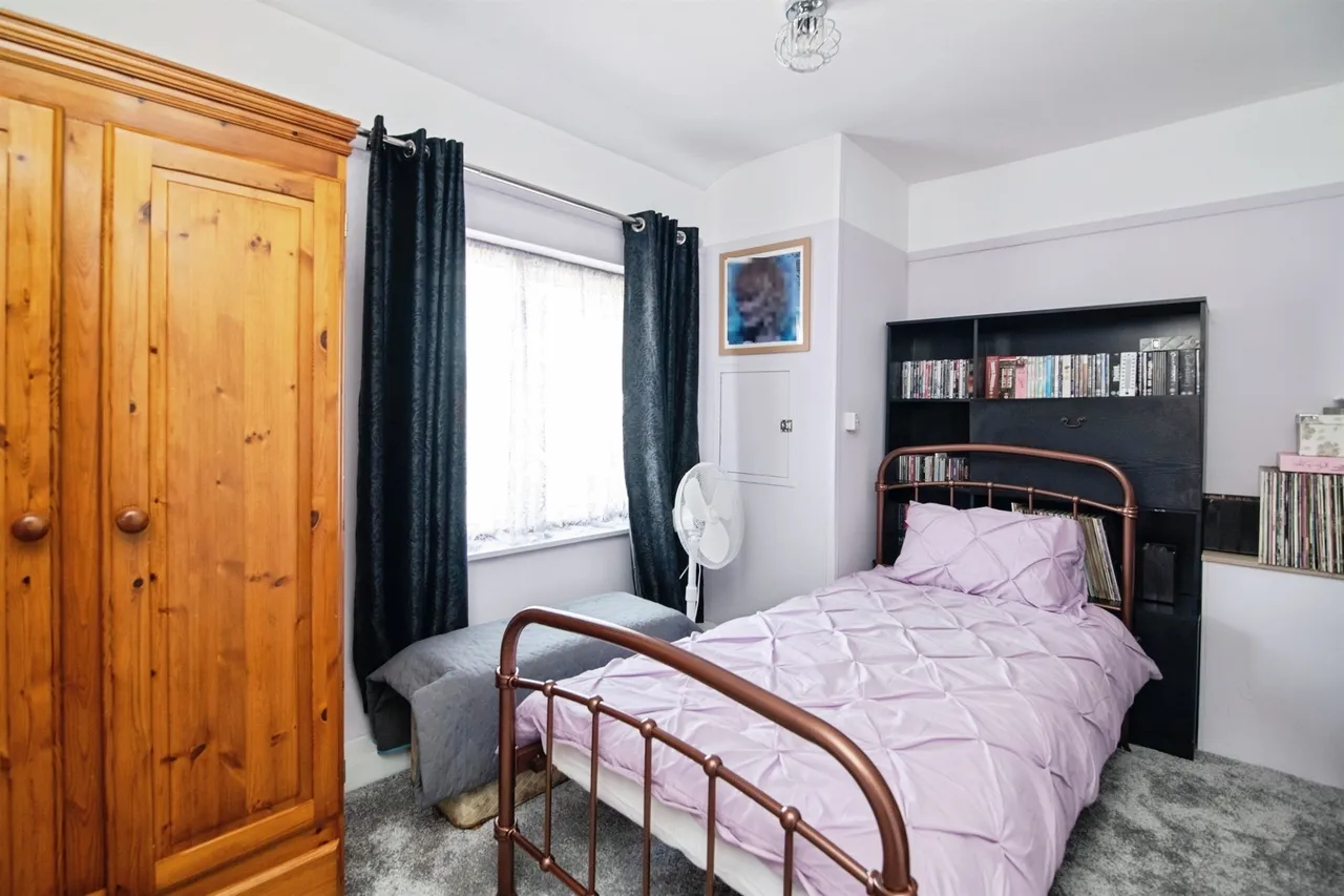 Dial Lane, West Bromwich, B70, photo 9