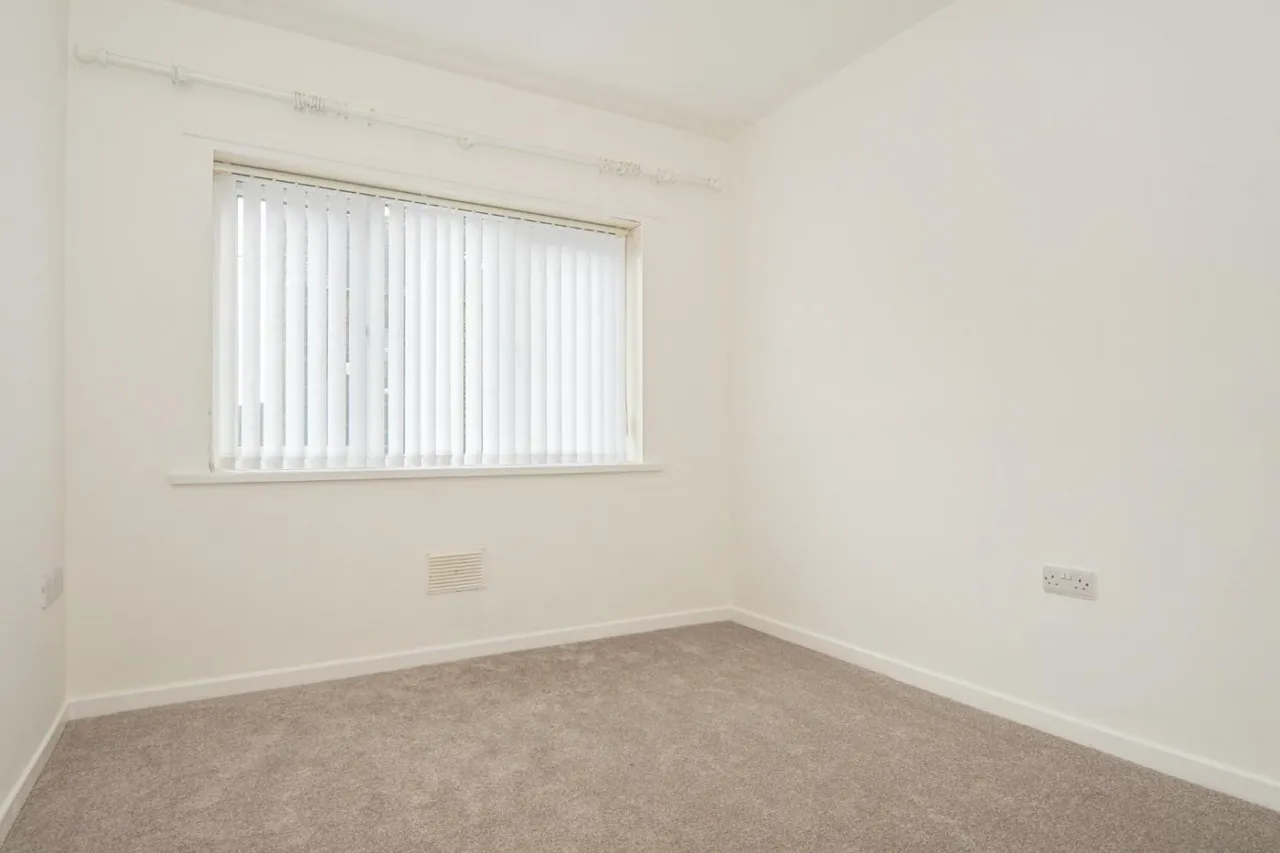 Warrels Street, Bramley, LS13, photo 10