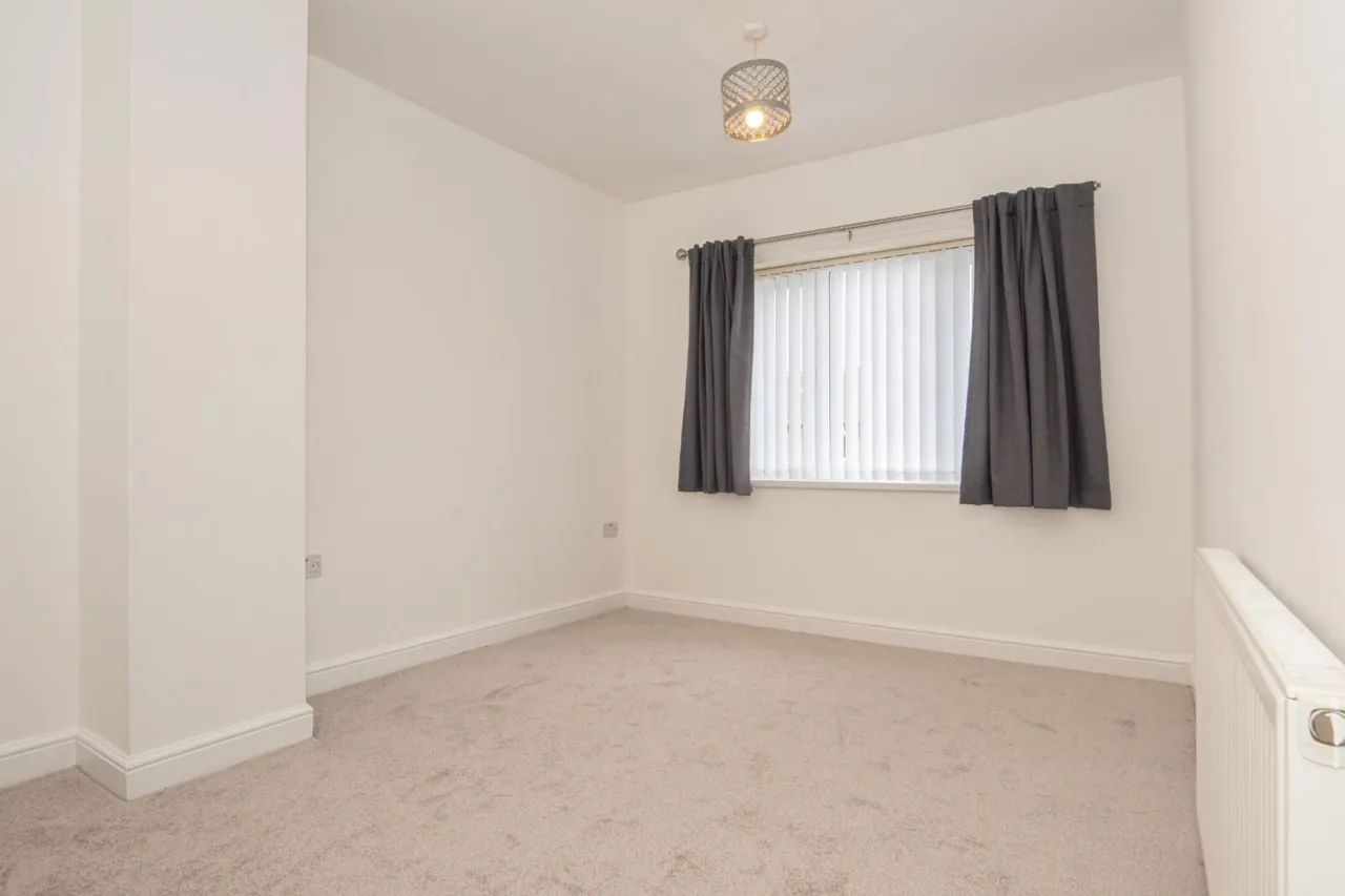 Warrels Street, Bramley, LS13, photo 13