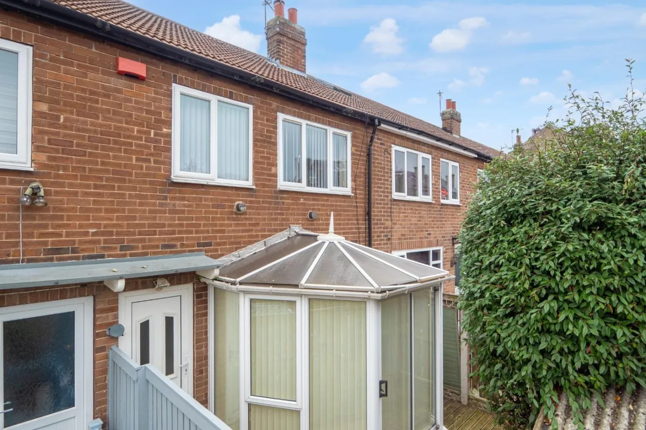 Warrels Street, Bramley, LS13, photo 18