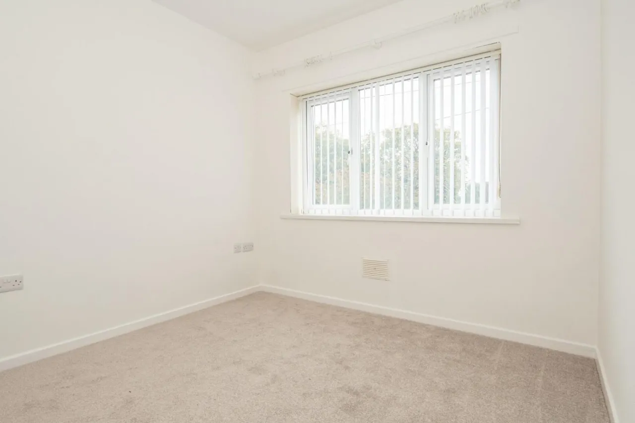 Warrels Street, Bramley, LS13, photo 11