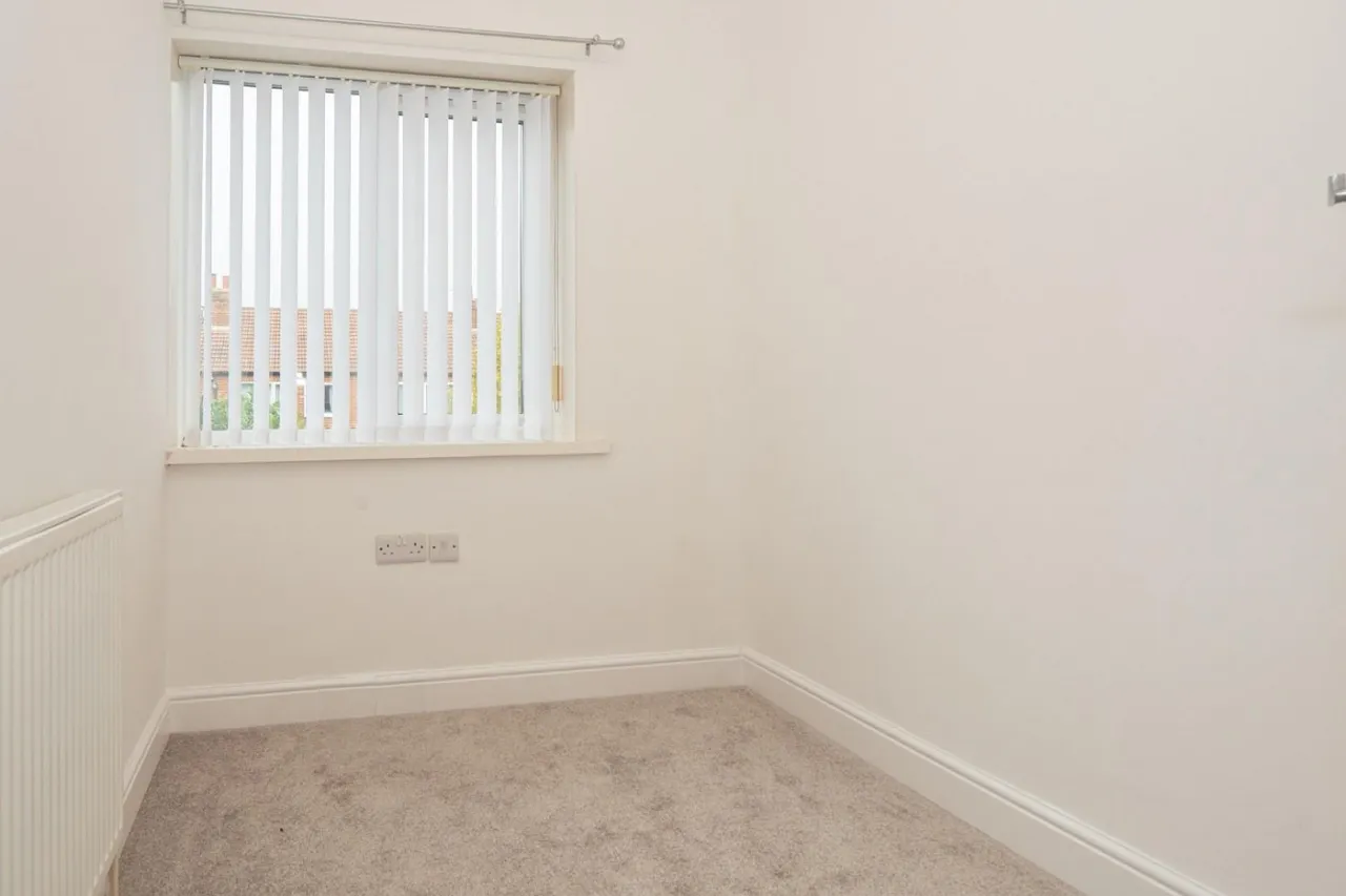 Warrels Street, Bramley, LS13, photo 15