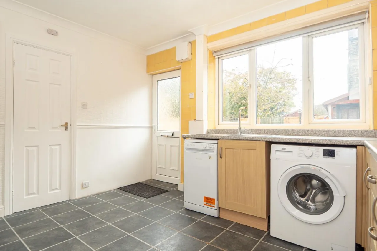Warrels Street, Bramley, LS13, photo 4