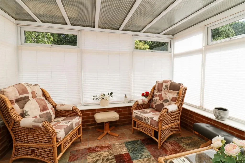 Basingbourne Road, Fleet, photo 7
