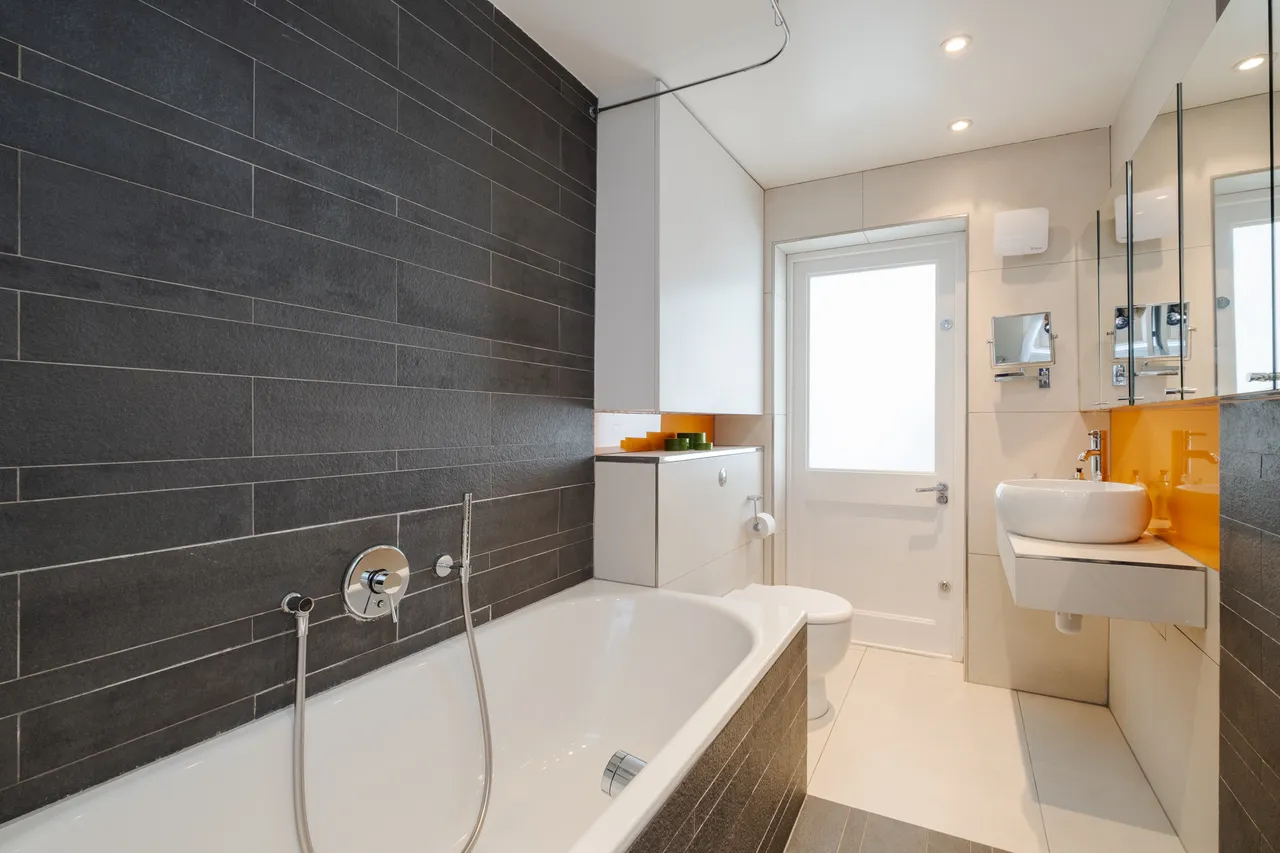 Cruikshank Street, London, WC1X, photo 12