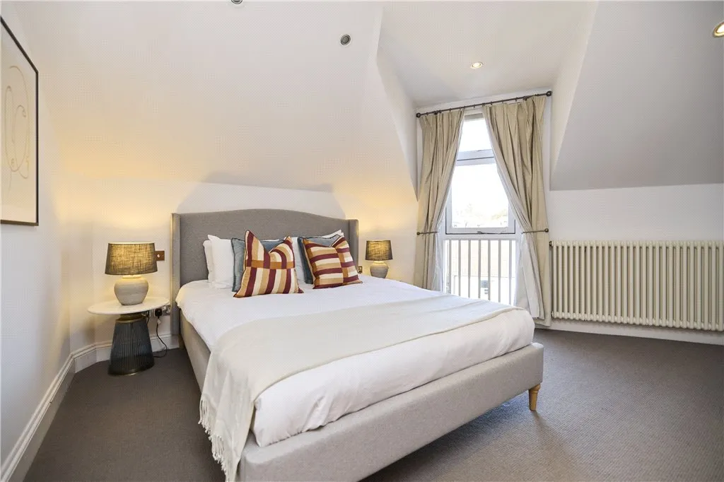 Rudall Crescent, London, NW3, photo 12