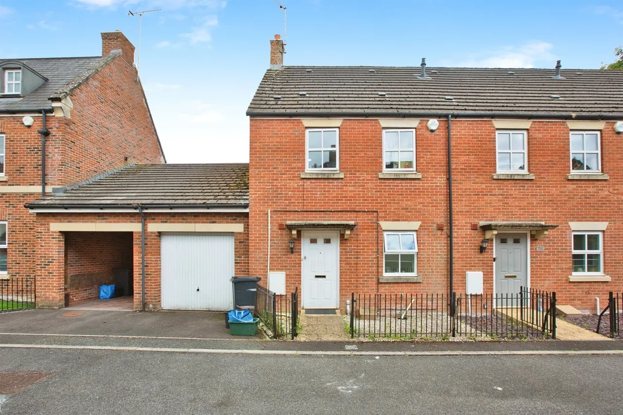 3 bed house for sale, Century Park, Yeovil, BA20
