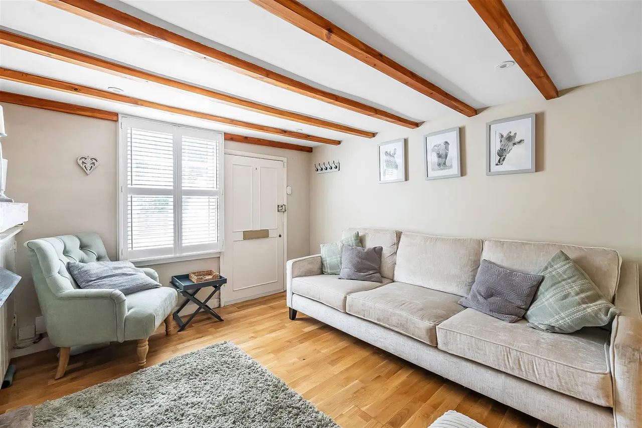 Woodfield Lane, Ashtead, KT21, photo 6