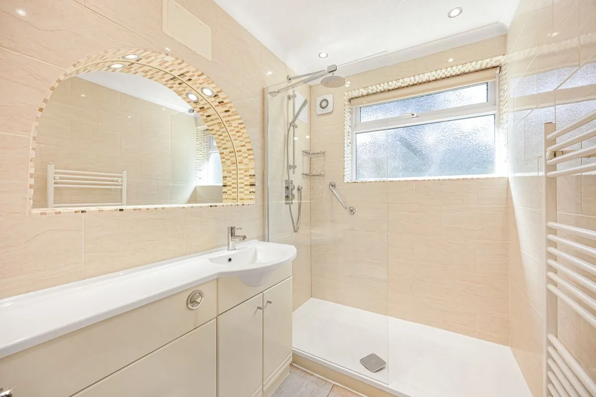 Barton Meadows, Ilford, Essex, IG6 1JQ, photo 10