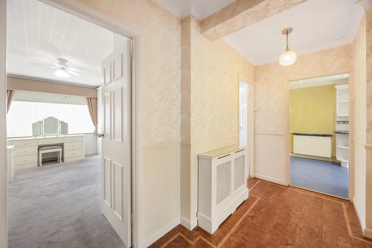 Barton Meadows, Ilford, Essex, IG6 1JQ, photo 12