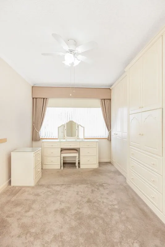 Barton Meadows, Ilford, Essex, IG6 1JQ, photo 8
