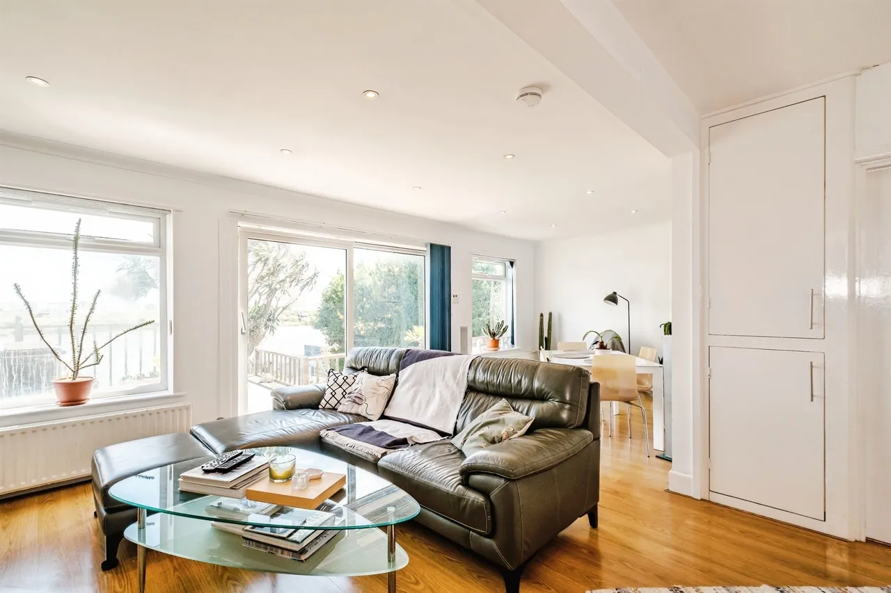 Brighton Road, Lancing, BN15, photo 4