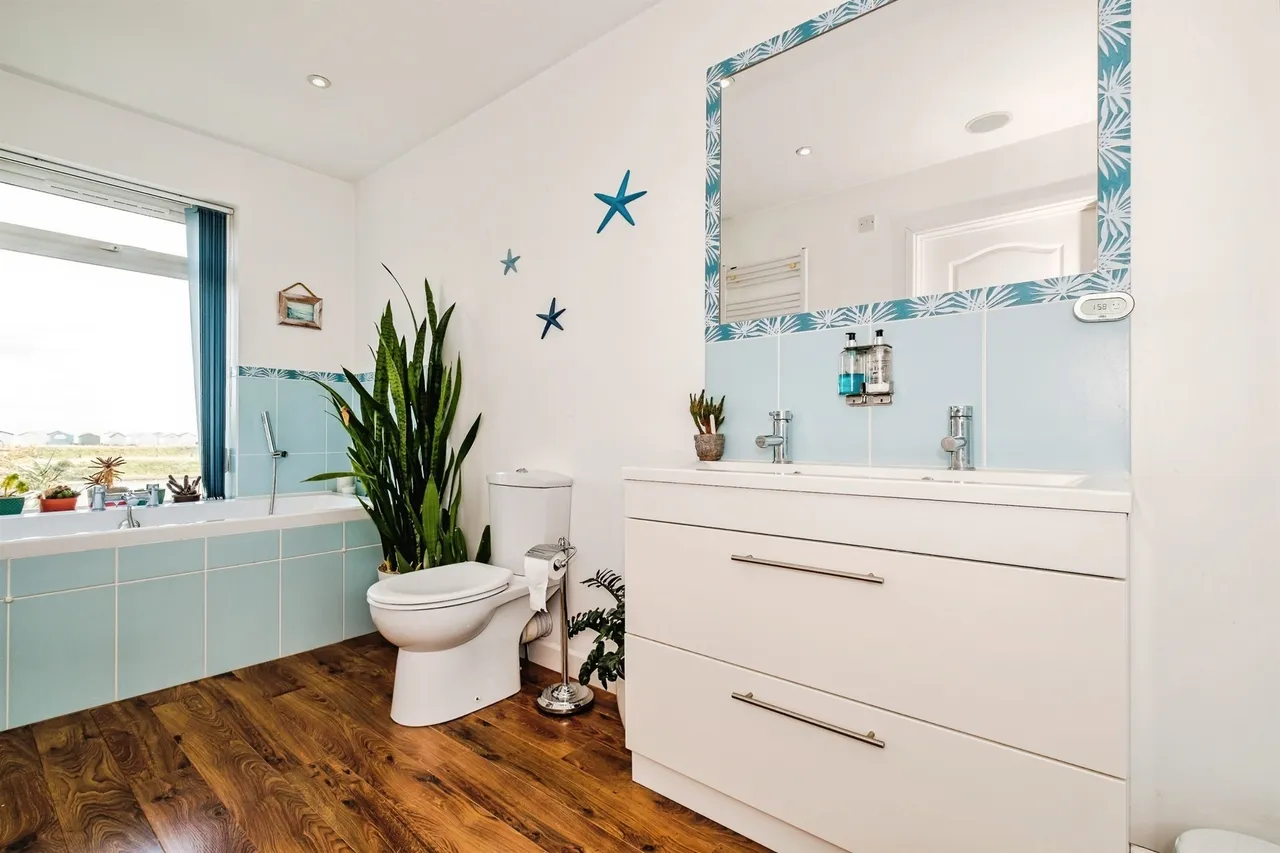 Brighton Road, Lancing, BN15, photo 17