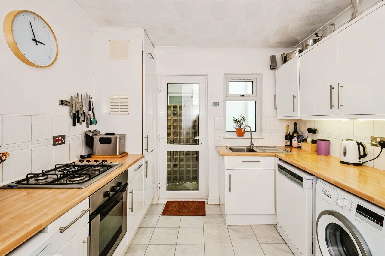 Brighton Road, Lancing, BN15, photo 9