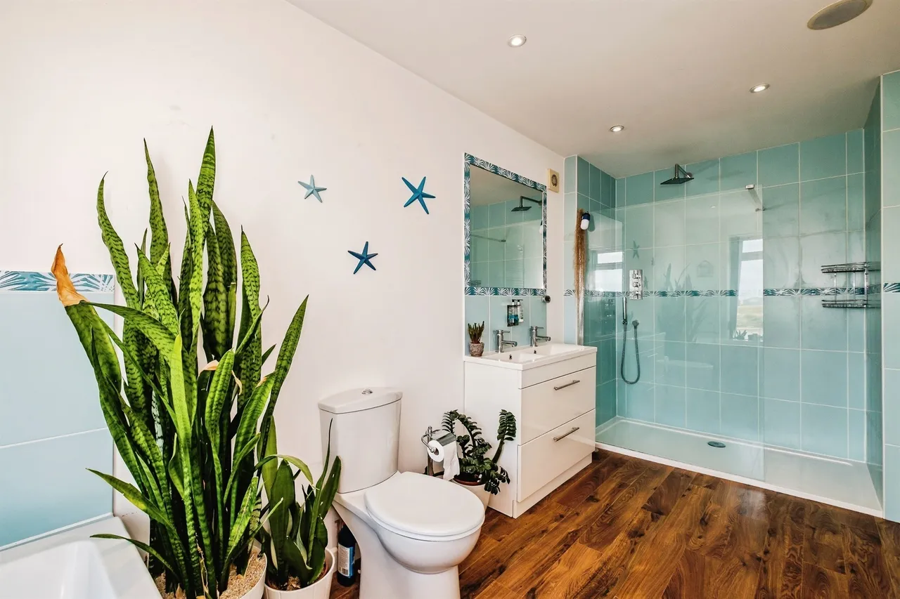 Brighton Road, Lancing, BN15, photo 16