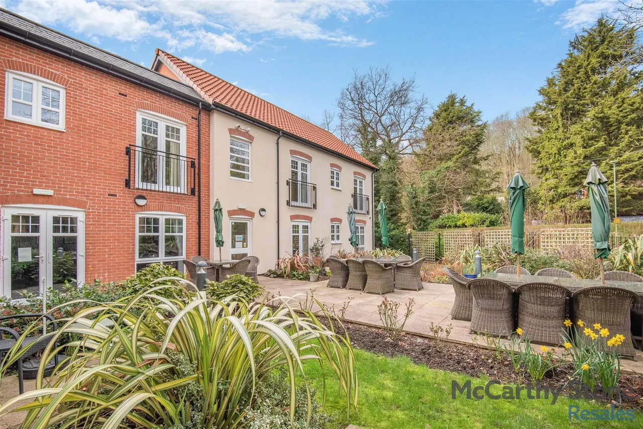Old Main Road, Bulcote, NG14, photo 24